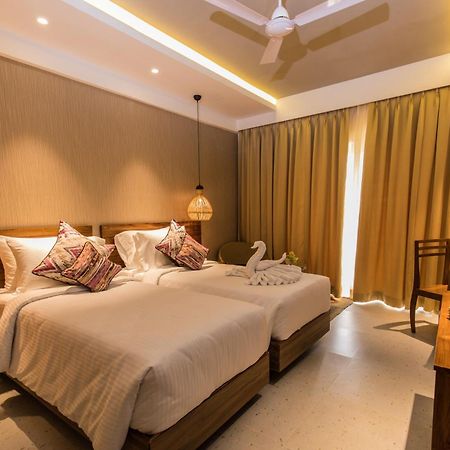 สวัสติ จิลิกา รีสอร์ต Hotel Kanaipur ภายนอก รูปภาพ