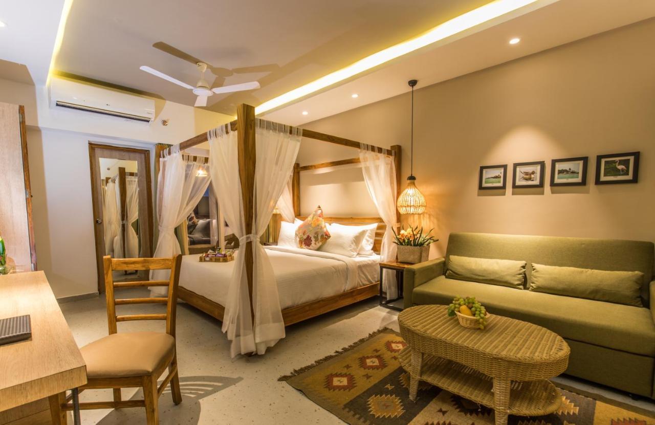 สวัสติ จิลิกา รีสอร์ต Hotel Kanaipur ภายนอก รูปภาพ