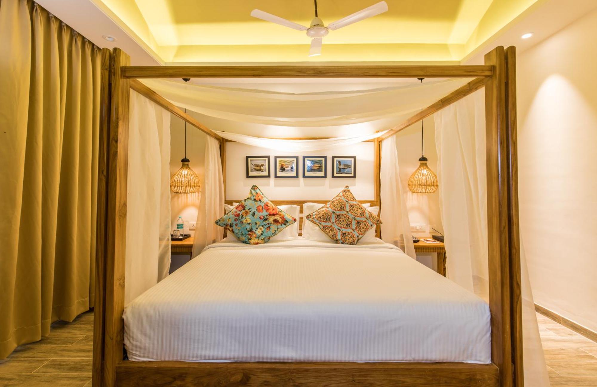 สวัสติ จิลิกา รีสอร์ต Hotel Kanaipur ภายนอก รูปภาพ