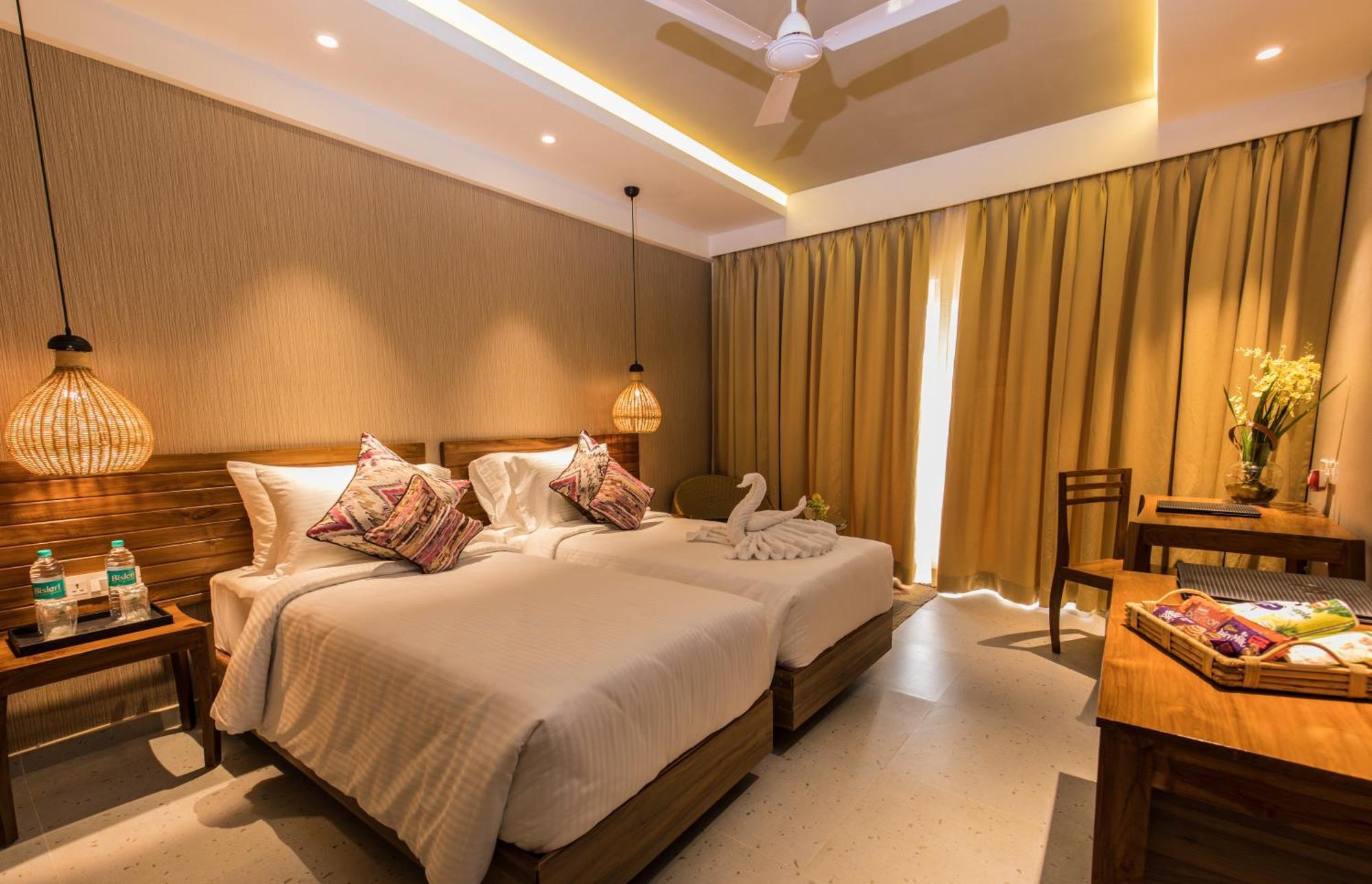 สวัสติ จิลิกา รีสอร์ต Hotel Kanaipur ภายนอก รูปภาพ
