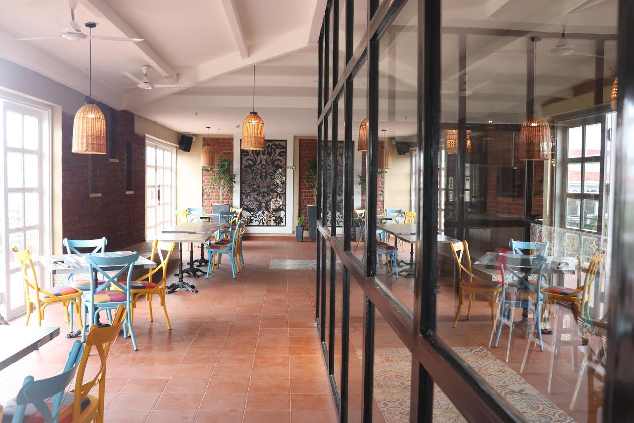 สวัสติ จิลิกา รีสอร์ต Hotel Kanaipur ภายนอก รูปภาพ