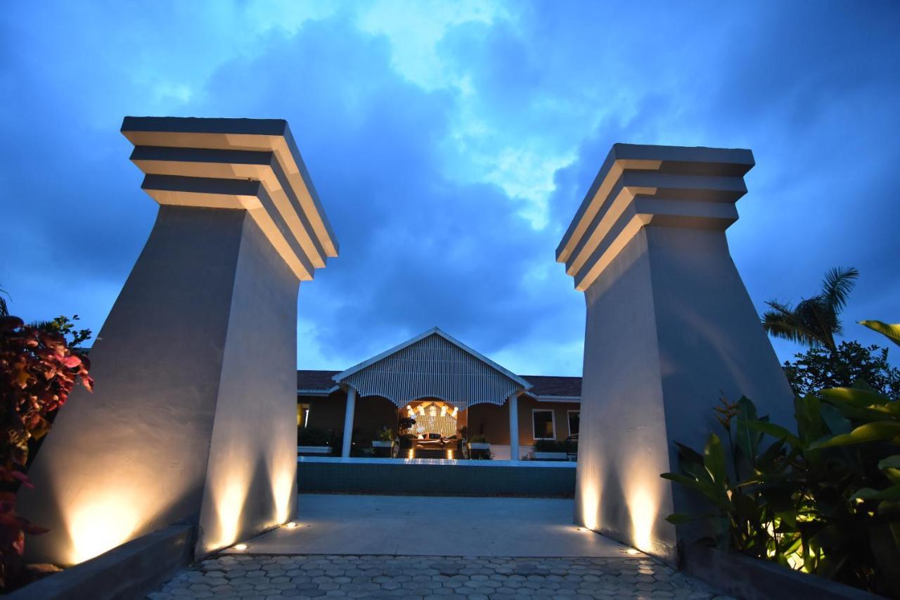 สวัสติ จิลิกา รีสอร์ต Hotel Kanaipur ภายนอก รูปภาพ