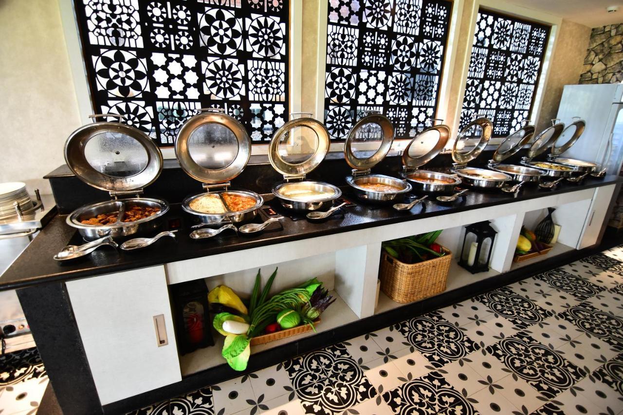 สวัสติ จิลิกา รีสอร์ต Hotel Kanaipur ภายนอก รูปภาพ