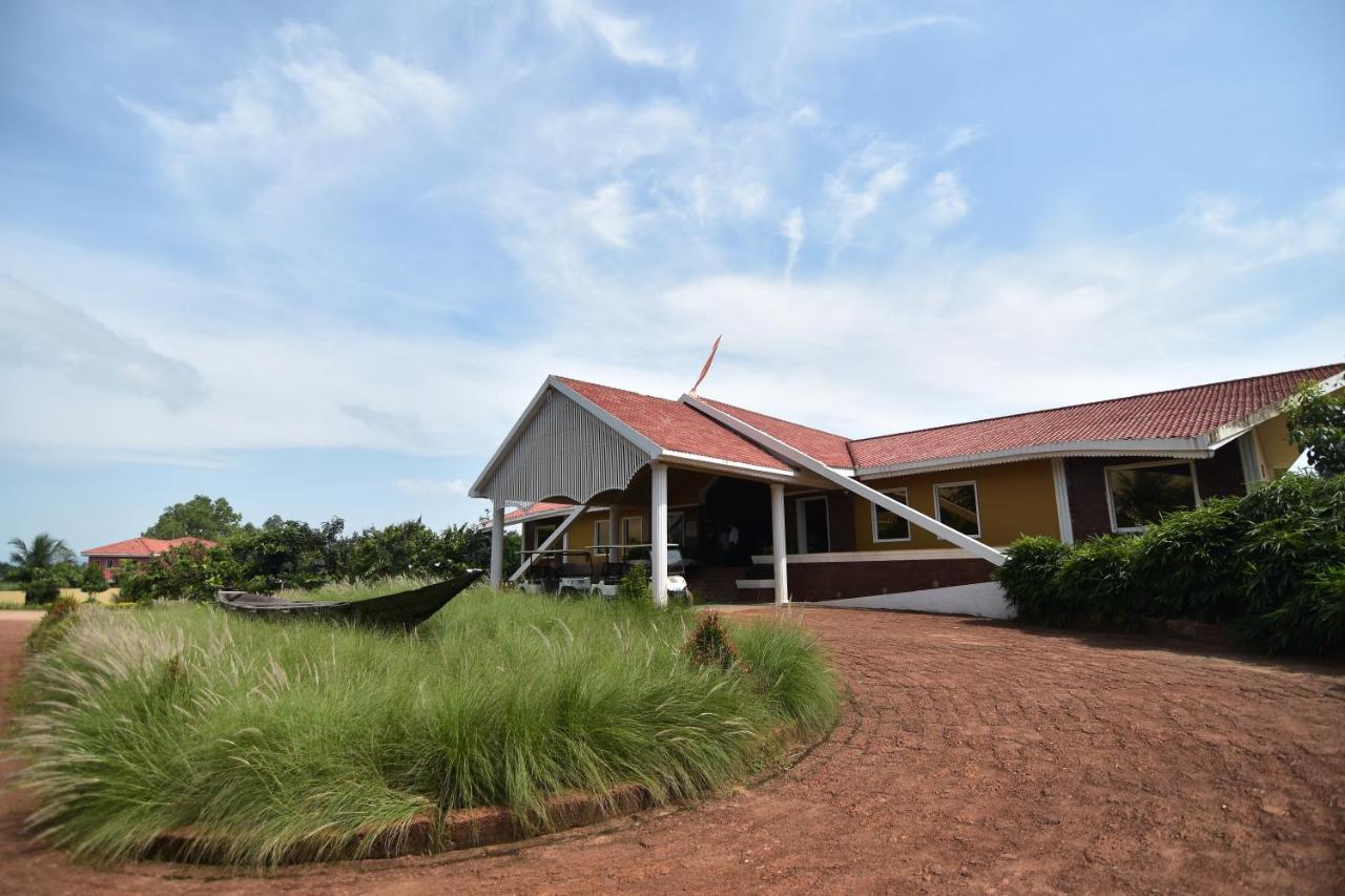 สวัสติ จิลิกา รีสอร์ต Hotel Kanaipur ภายนอก รูปภาพ