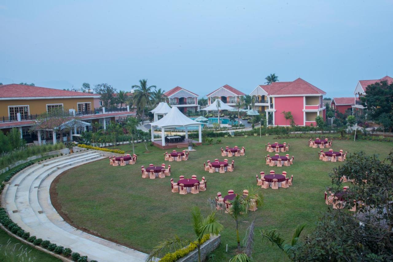 สวัสติ จิลิกา รีสอร์ต Hotel Kanaipur ภายนอก รูปภาพ